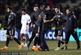 半场战报：霍芬海姆3-0奥格斯堡，布格尔1射1传，巴祖马纳-杜尔破门